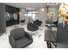 アグ ヘアー フィルム 四日市日永店(Agu hair FILUM)の雰囲気（ゆったり寛げる居心地の良い空間です。※写真はイメージです。）