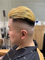 バーバーショップテト(barber shop tete) 金髪オールバックスキンフェード