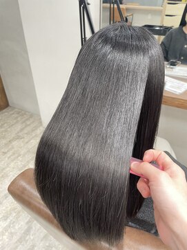 ラボ(LABO.) 反射する艶髪