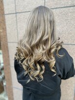 フツーロ 栄(FUTURO) ハイトーン ギャルスタイル