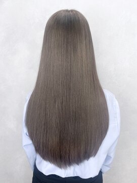 アイティー バイ アルバム 浦和店(IT by ALBUM) 美髪エモージュグレーベージュレイヤーロング_ba487091