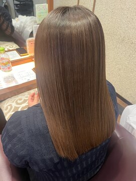 ヘアーアンドビュー ティーリタ 蕨(RITA) 明るめオリーブカラー×ウタトリートメント