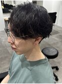 メンズセンターパートニュアンスパーマシャドウパーマ刈り上げ