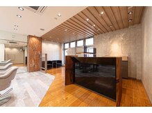 トクテ 高円寺(tokute)の雰囲気（フロントはナチュラルな雰囲気［高円寺/ブリーチ/学割U24/韓国]）