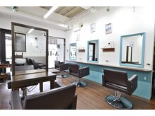 アライフ 西荻窪(A-life)の雰囲気（男女年齢問わず入りやすいシンプルで清潔感のある内装です。）