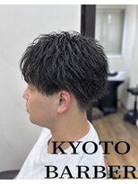バーバーショップテト(barber shop tete)&nbsp;ローフェード/波巻きパーマ/センターパート