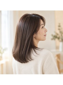 フラッシュ 春日井店の写真/髪に優しいダメージレスな縮毛矯正で、艶のあるサラサラストレートヘアに髪質改善☆