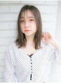 ウェットスタイリング 大人かわいい グレージュ