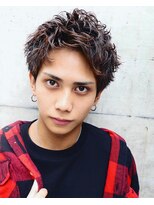 フィフス(fifth) ショートレイヤー ツーブロック くせ毛風パーマ アップバング 25