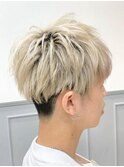 ブロンドマッシュヘア