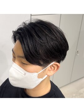 ニコフクオカヘアーメイク(NIKO Fukuoka Hair Make) 「NIKO」サイドパートセンターパートアップバングショート