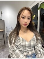 シー(SEA)&nbsp;太めナチュラルハイライト/束感流し前髪