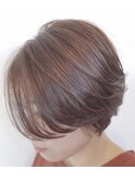 前髪無し耳かけ襟足スッキリショート／ナチュラルブラウン