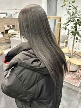 アルコイリスバイドールヘアー(ARCOIRIS by Dollhair) オリーブグレージュマットアッシュブリーチダブルカラー都島