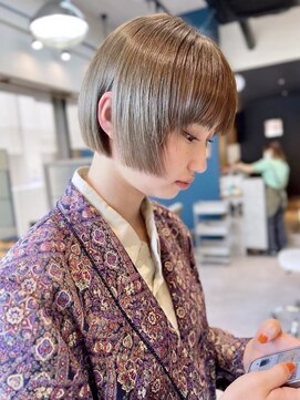 リノショアーズ ショウナン 辻堂店(RinoShores SHONAN) 透明感抜群♪20代30代ダブルカラーブリーチグレージュアッシュ