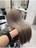 ケアブリーチを使用したダメージレスな高明度カラー