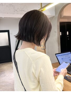 ローレン(LOREN) イメチェン/ホワイトブロンド/外ハネボブ/ワイドバング/栄名古屋