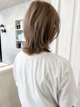 キャアリー(Caary) 福山caaryイルミナカラー20代30代40代50代ベージュカラーウルフ