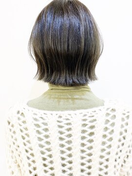 モリオ フロム ロンドン 成増店 【morio成増/玉井】アッシュカラー ボブ 外ハネ