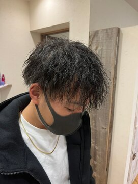 ナンバー エミライ 溝の口(N° emirai) 【Emirai/宗方】波巻きパーマ