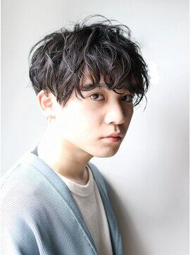 アントワープトーキョー(antwerp TOKYO) 『力石サトシ』波巻き束感ショートツーブロックマッシュ