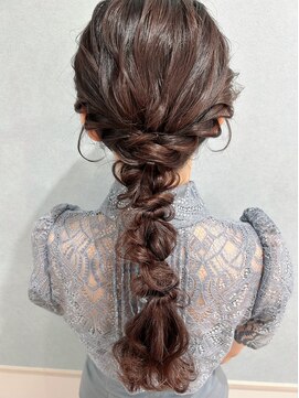 ラフテル(Raftel) 《オシャレな後ろ姿に☆》ねじねじ編み下ろし