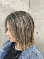 モニカ(MONIQA)&nbsp;地毛ハイライト