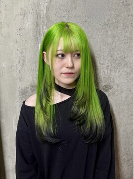 アジリ(agili) レイヤーカット/派手髪/ネオングリーン/エンドカラー/個性派