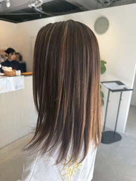 ギネス(Giness) ナチュラルブラウン×ハイライト