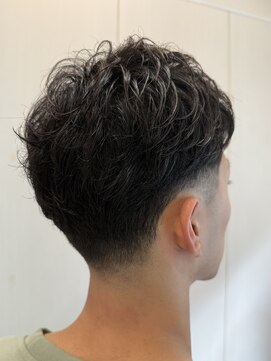 ヘアーアンドグルーミング ヨシザワインク(HAIR&GROOMING YOSHIZAWA Inc.) メンズビジネス爽やかセンターパートショート　理容室眉毛カット