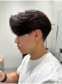 毛流れセンターパートニュアンスパーマカルマヘアメンズパーマ