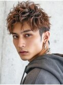 ツイストスパイラルパーマ ツーブロック ベリーショート 20代