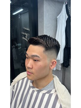 スタッグス 上野御徒町(STUG'S) フェザーアップ