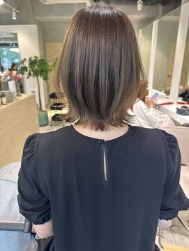 ローネス ギンザ(LONESS ginza) レイヤーボブブラウンベージュボブレイヤー大人ボブくびれボブ
