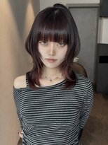 アイヴァン(AIVAN)&nbsp;ミディアムハッシュカット 顔周りレイヤー ワインレッドii