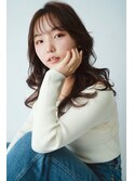 大人かわいい韓国風ロング｜顔まわりレイヤー×柔らかウェーブ