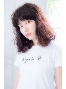 アイビー(Ivy) ピンクグレージュ 伸ばしかけ ボブ