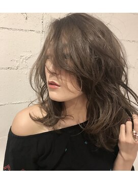 エル(EL by green) [ＡＫＩＫＯ]グレージュ×ミディアムレイヤー☆0112327997