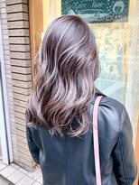 ハグ 横浜(HUG)&nbsp;コントラストハイライト　ホワイトピンク