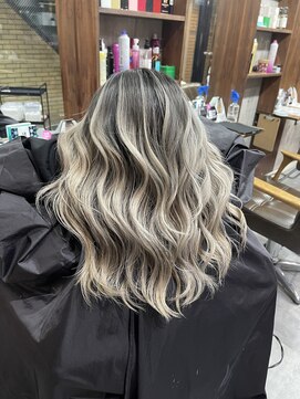 ラフ(LAFF) #黒髪#ボブルフ#ネビージュ#小顔#ワンレン