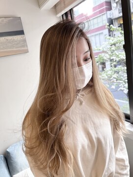 エイト新宿店(EIGHT shinjuku) ナチュラルな抜け感と軽やかな動きのバレイヤージュスタイル