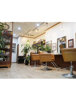 《ひっそり佇む隠れ家サロンでリラックス♪》お悩みに寄り添いながら似合わせとトレンドを意識してご提案！