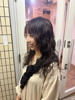 ベター(better)&nbsp;抜け感ウェーブでつくる秋のこなれ髪