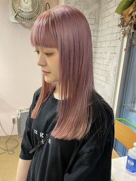 ピンクベージュカラー