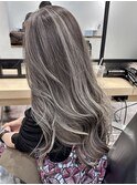 海外レイヤーカット/白髪ぼかしハイライト/アッシュグレージュ