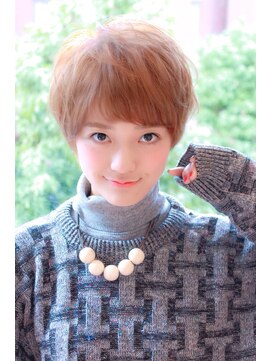 アイナ(aina) キューティジェンダーレスオン眉ショート