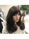 イルミナカラーして適当に巻いてスプレーかけて終わりヘアー!