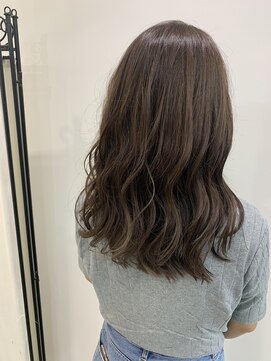 アッシュ 二子玉川店(Ash) 大人ハイライト×グレージュ