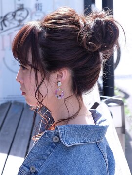 ヴェリテ(Verite produced by LA'BO) ふんわりザックリお団子ヘア