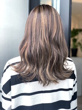 フェーディン(fa/din) ハイライトベージュミディ